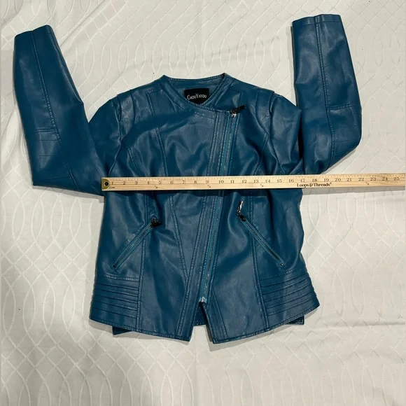 Chouyatou Women Casual Collarless
Cropped Pu Leather Biker Jacket Size Medium - Picture 8 of 13